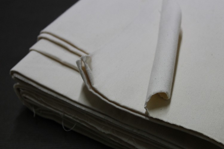 Unprimed cotton with  twill weave 260 g/m2, 2,15m wide, No.215