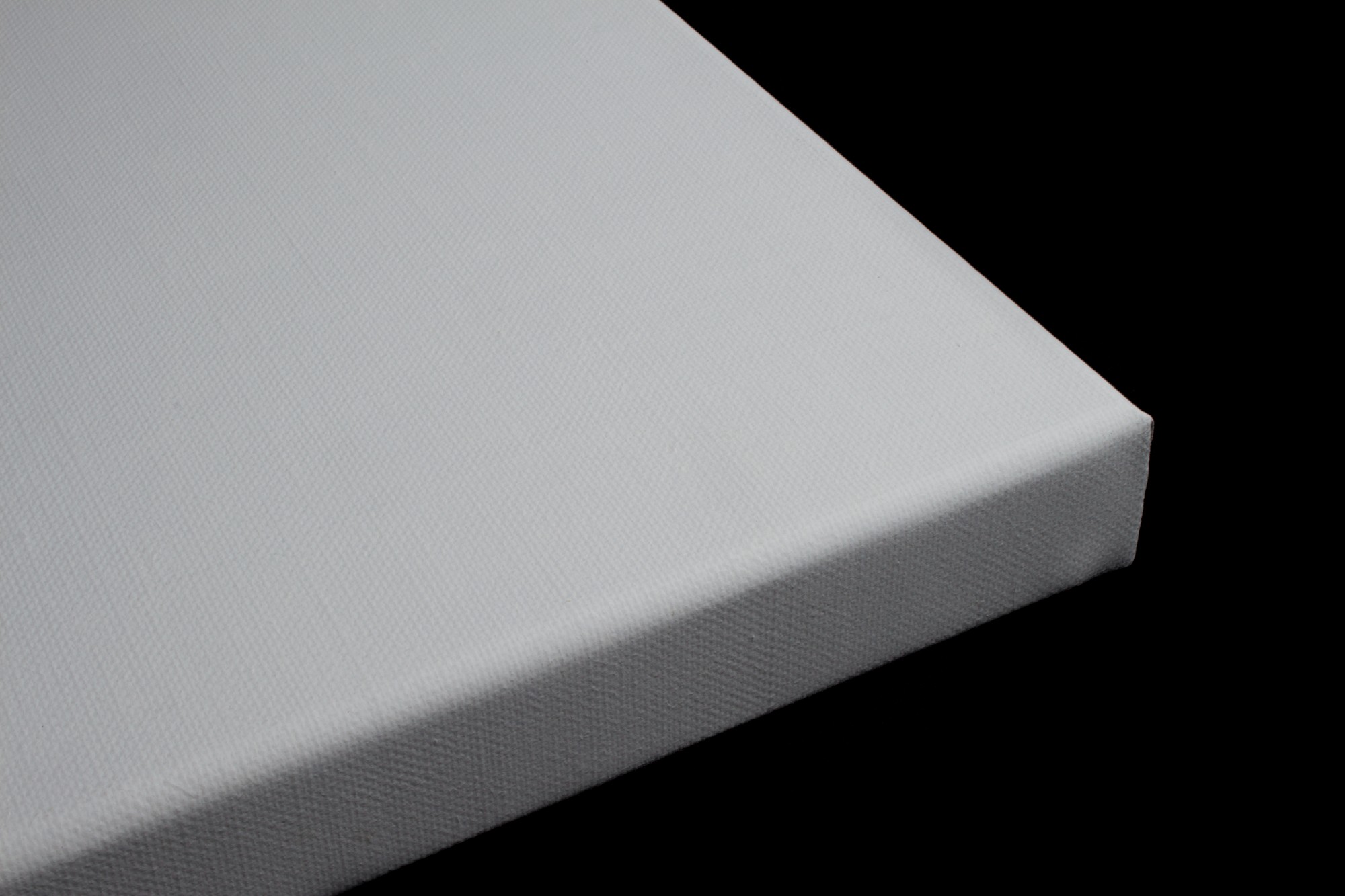 Machine stretched canvas Corte 3D with gesso primed cotton